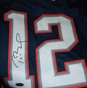 Tom Brady signed autographed jersey